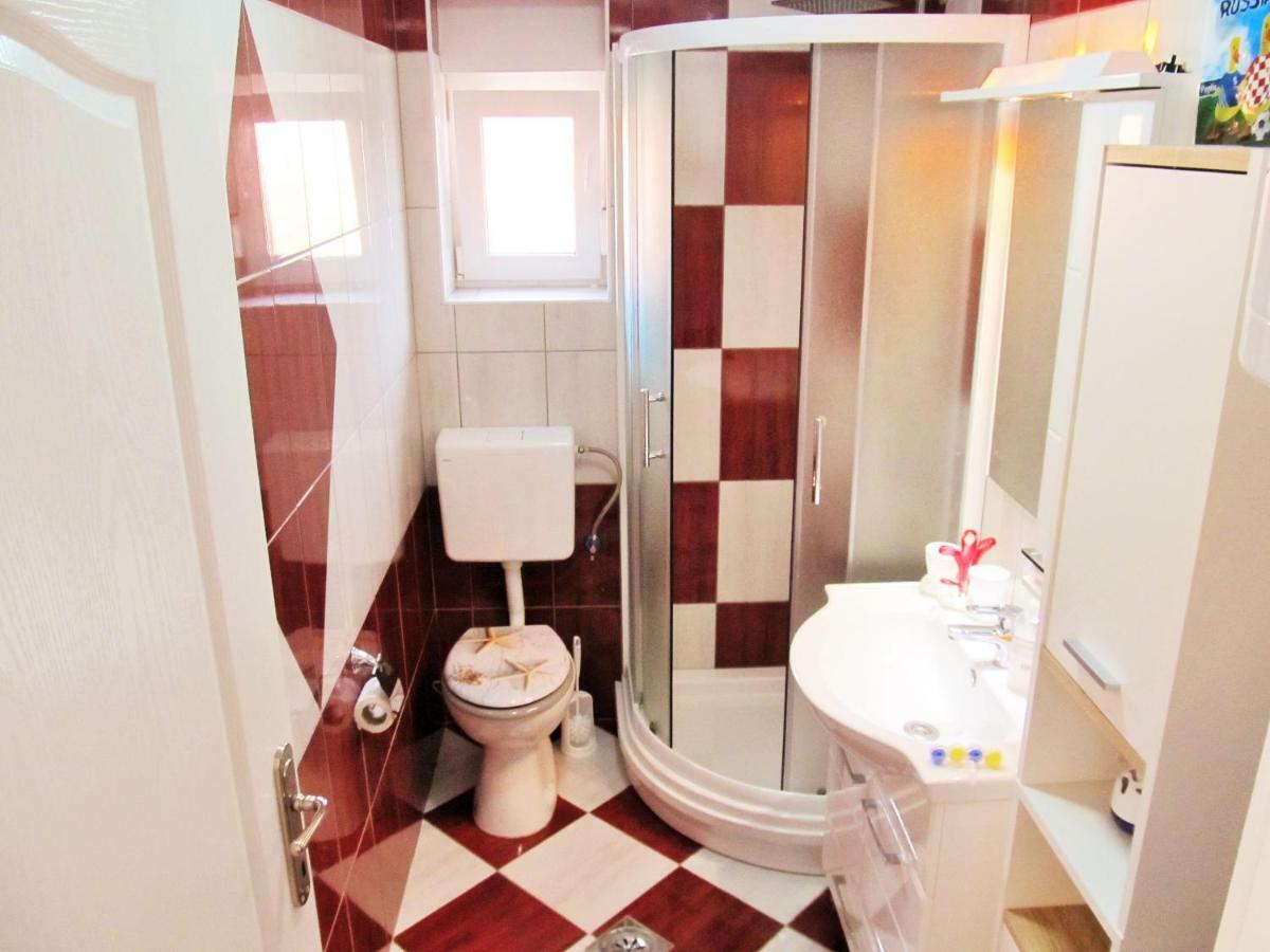 Apartmani Mala Sirena Масленица Екстериор снимка
