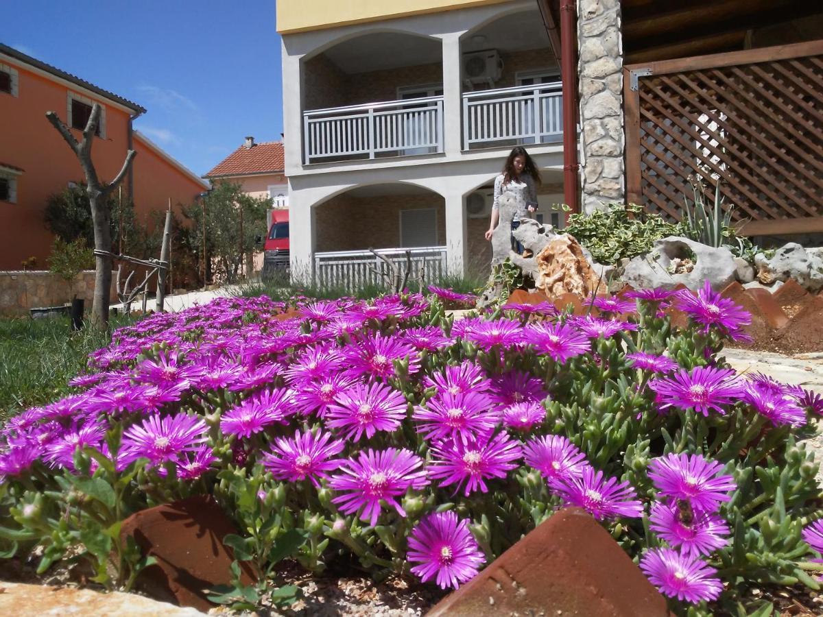 Apartmani Mala Sirena Масленица Екстериор снимка